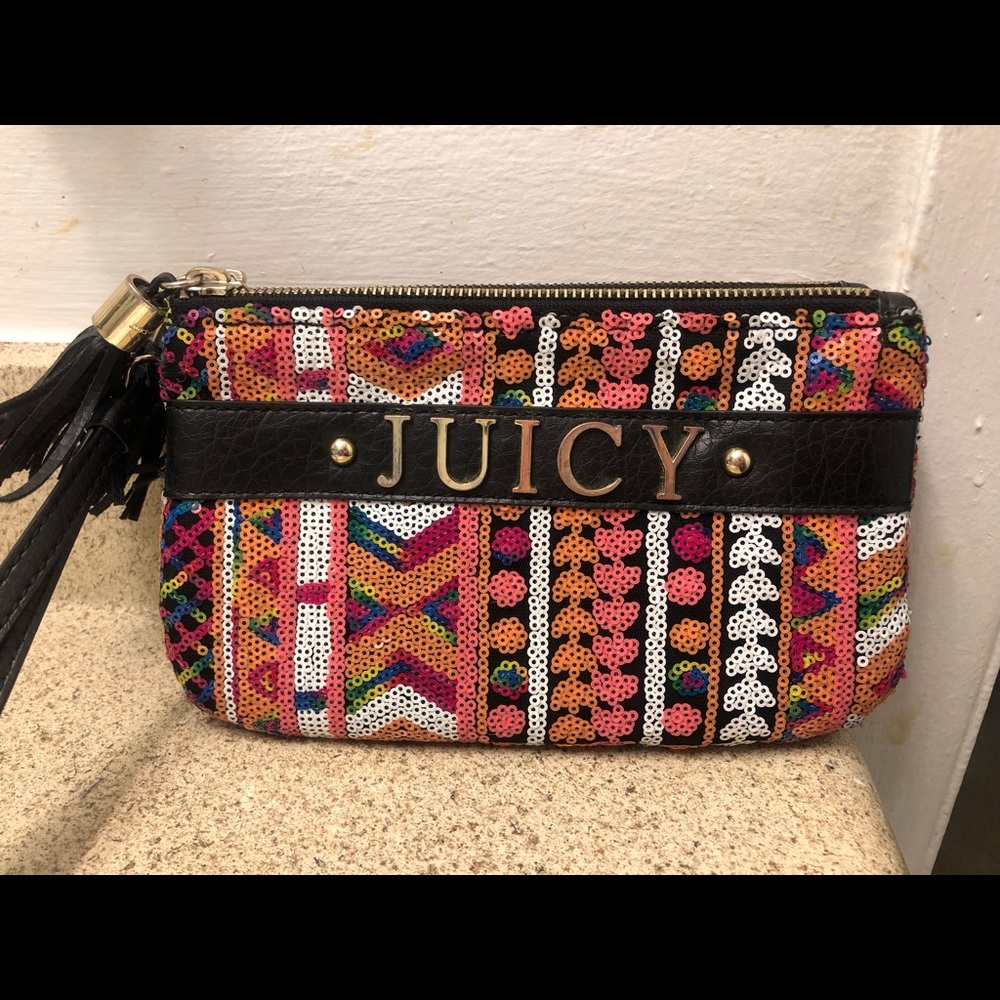 🧡Juicy couture wristlet🧡